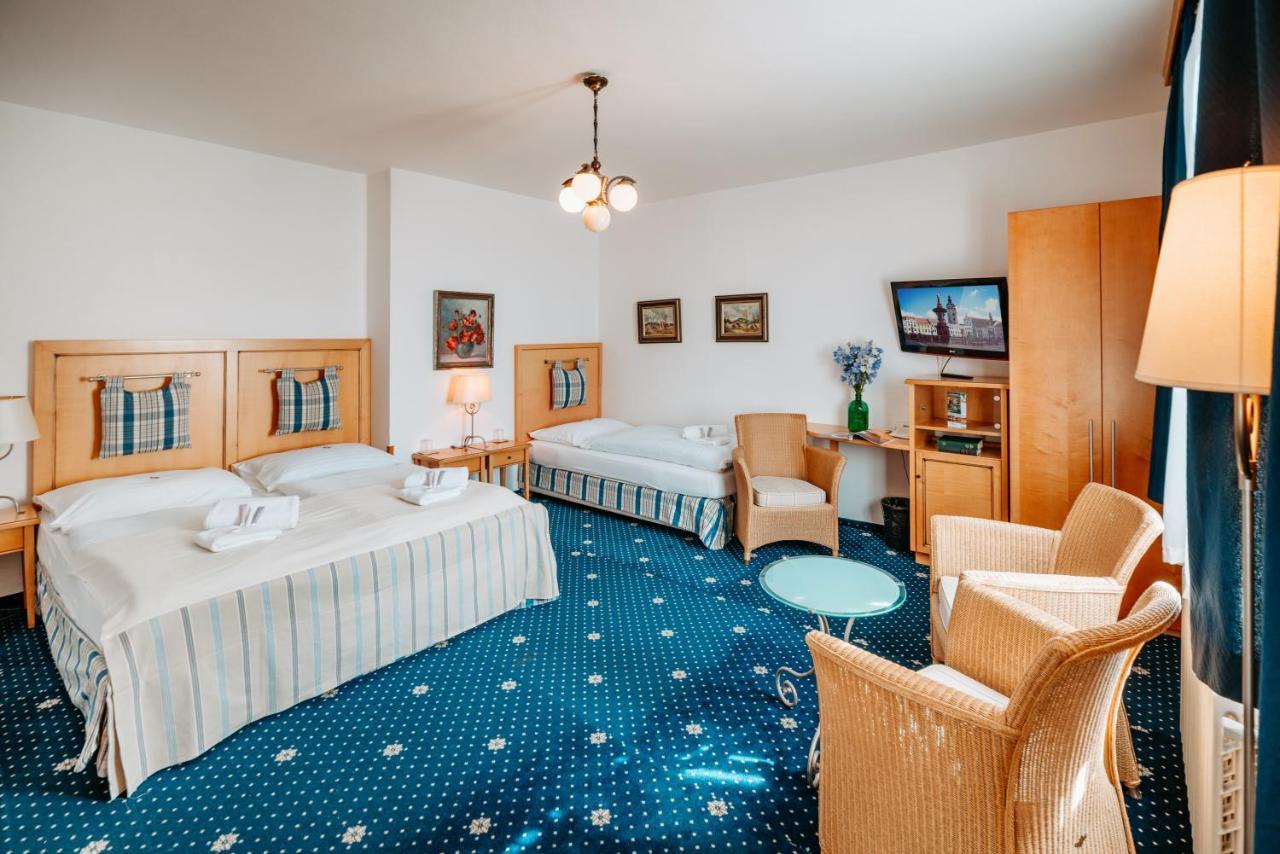 Hotel Klika Τσέσκε Μπουντεγιόβιτσε Εξωτερικό φωτογραφία