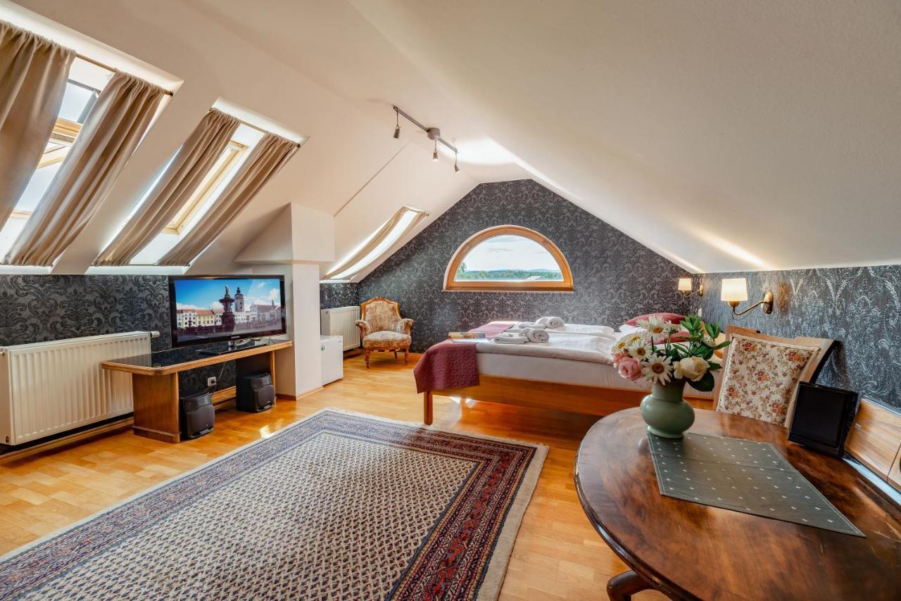 Hotel Klika Τσέσκε Μπουντεγιόβιτσε Εξωτερικό φωτογραφία