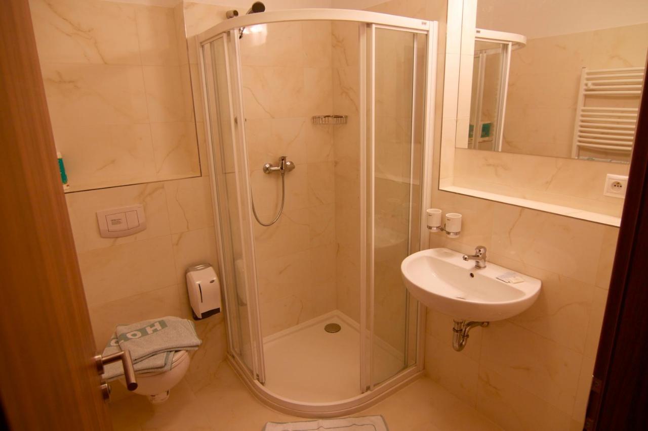Hotel Klika Τσέσκε Μπουντεγιόβιτσε Εξωτερικό φωτογραφία