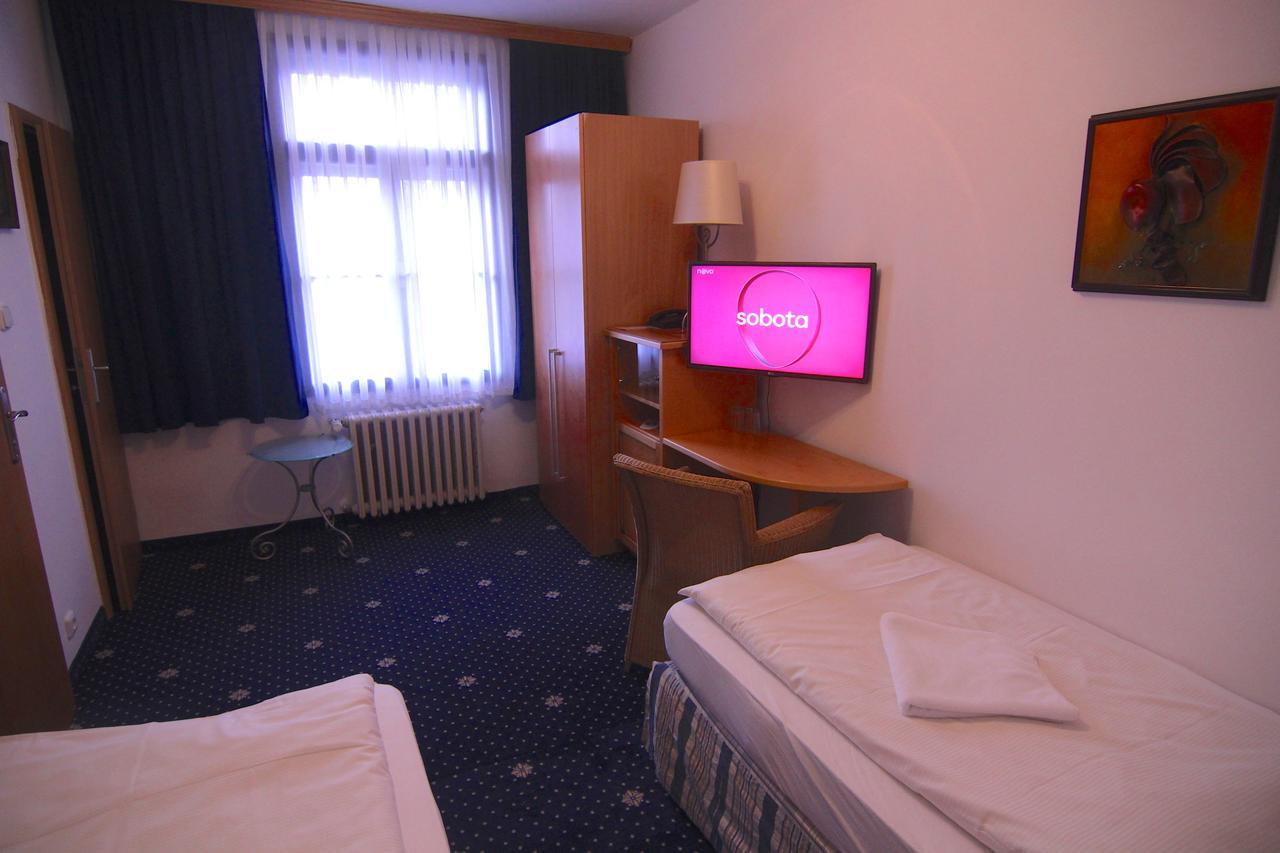 Hotel Klika Τσέσκε Μπουντεγιόβιτσε Εξωτερικό φωτογραφία